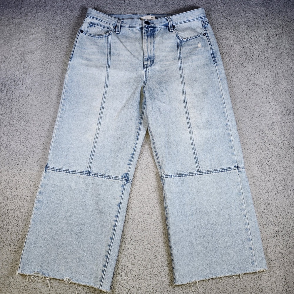 Habitual Size 32 Wide Leg High Rise  Lighy Wash Jeans RN 120246 Hem Fray